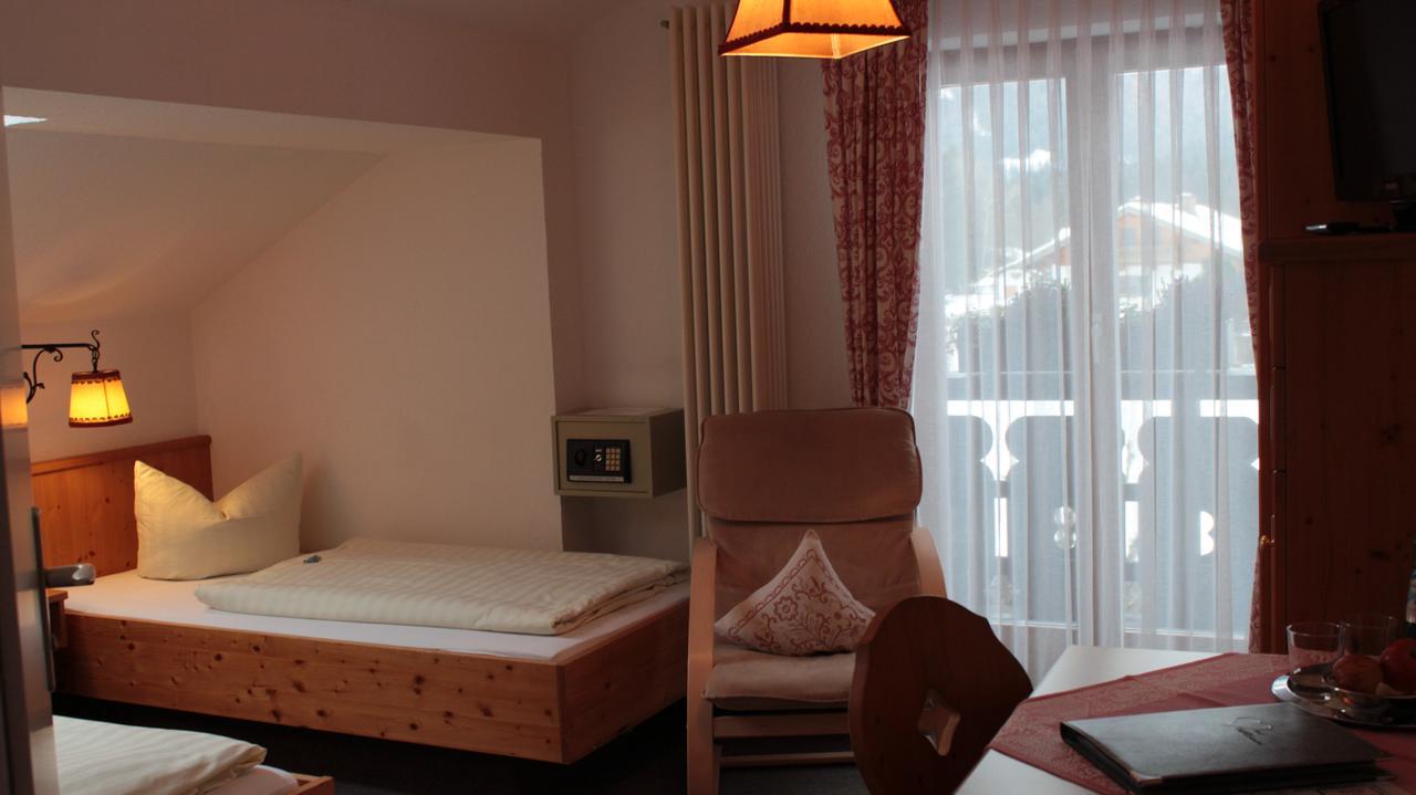 Haus Florian Hotel Грайнау Екстериор снимка